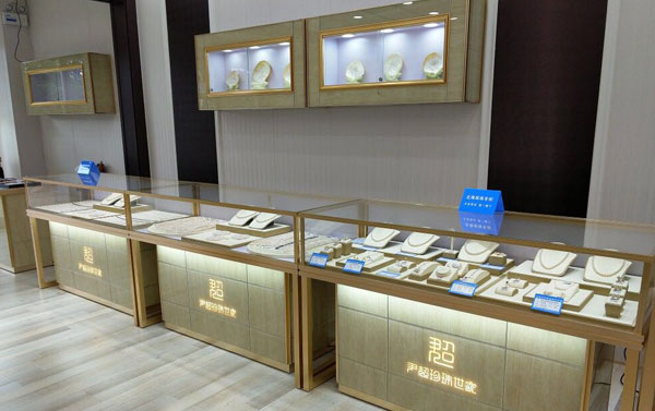 制作珠寶展柜，千萬不能去觸碰的幾個(gè)細(xì)節(jié)?