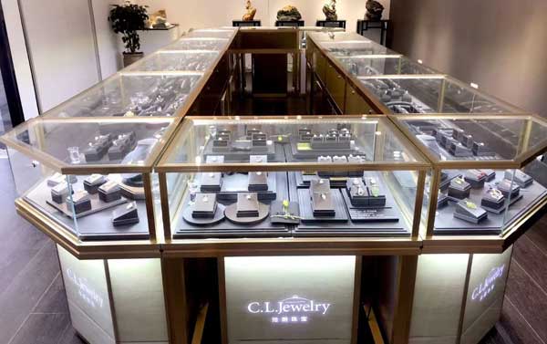 首飾展示柜定制需要注意哪些問題？