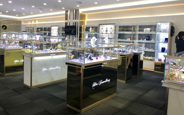 首飾展示柜怎樣定制使用效果更好？